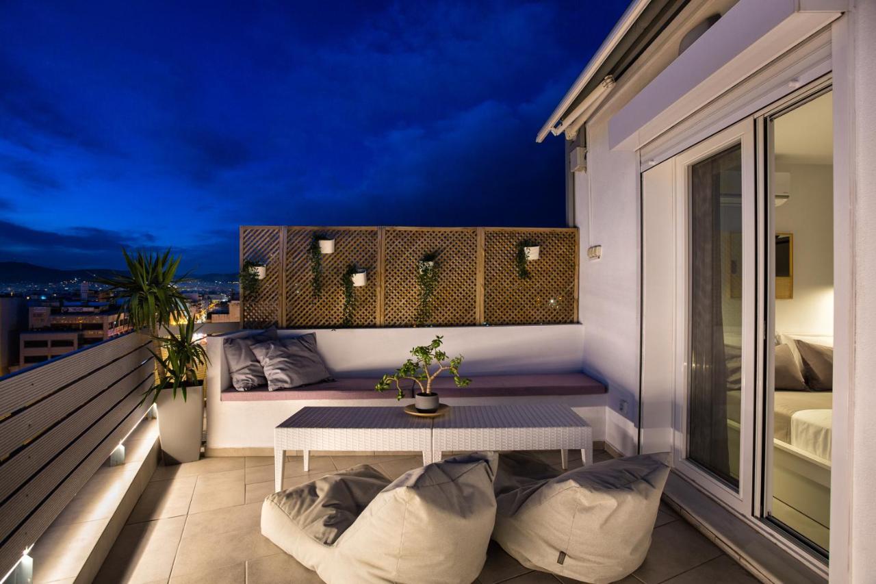 Private Jacuzzi & Acropolis View - The Loft Athén Kültér fotó